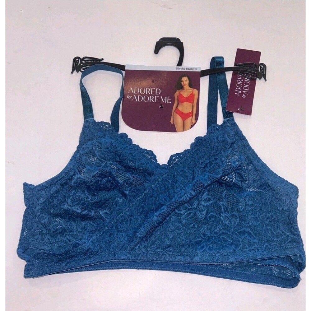 Adored by Adore Me Blythe Bralette Size Medium NWT